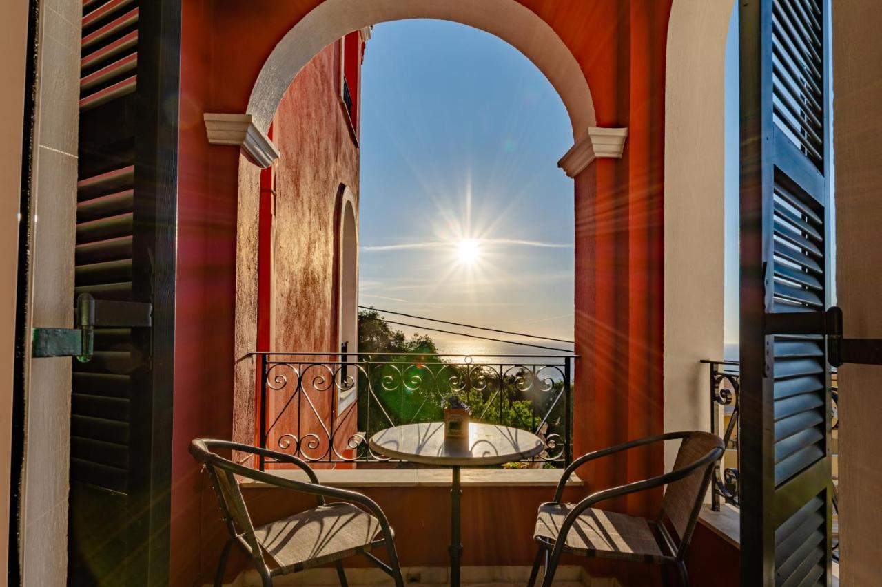 Dielino Amazing Sunset View Pentati Exterior photo